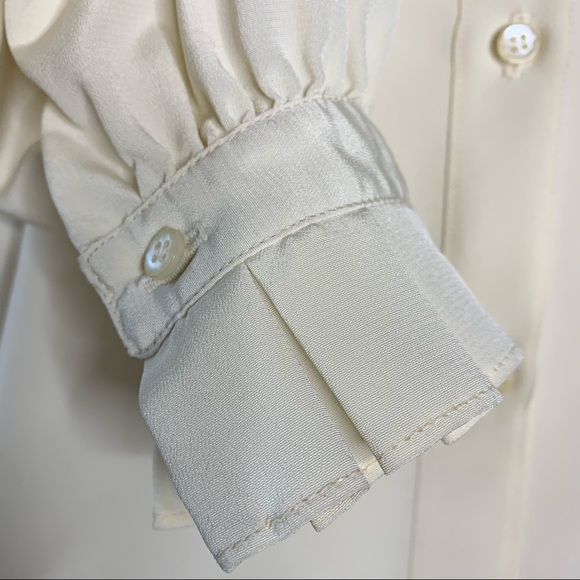 Vintage Ruffled Blouse - Picture 4 of 9